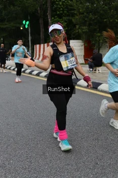 Runner Photo 4300692