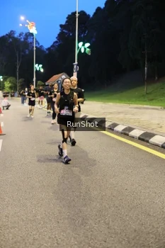 Runner Photo 4300720