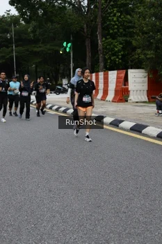 Runner Photo 4300729