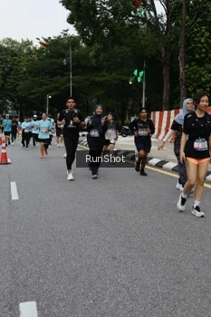 Runner Photo 4300730