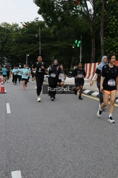 Runner Photo 4300731
