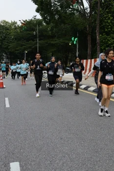 Runner Photo 4300737