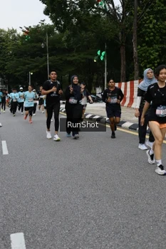 Runner Photo 4300739