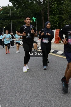 Runner Photo 4300746