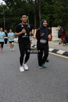 Runner Photo 4300747