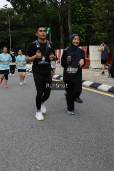 Runner Photo 4300752