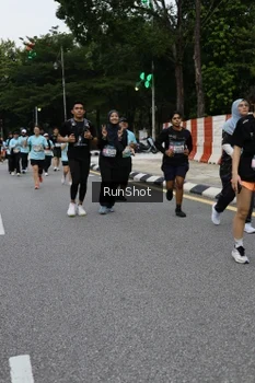 Runner Photo 4300753
