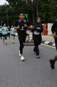 Runner Photo 4300755