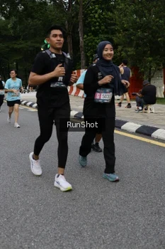 Runner Photo 4300756