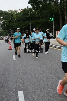 Runner Photo 4300769