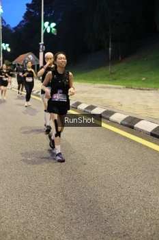 Runner Photo 4300770