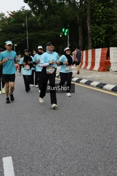 Runner Photo 4300776