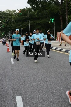 Runner Photo 4300779
