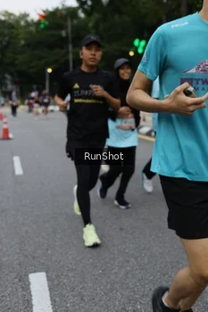 Runner Photo 4300785