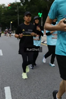 Runner Photo 4300790
