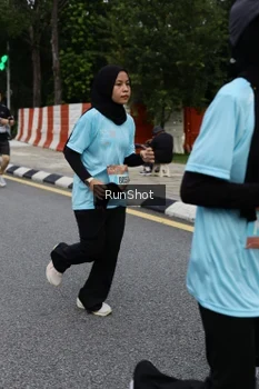 Runner Photo 4300794