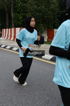Runner Photo 4300795