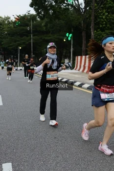 Runner Photo 4300812