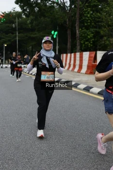 Runner Photo 4300816