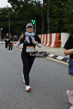 Runner Photo 4300820