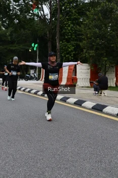 Runner Photo 4300841