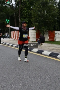 Runner Photo 4300842
