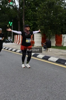 Runner Photo 4300844