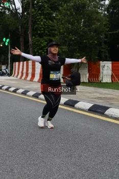 Runner Photo 4300848