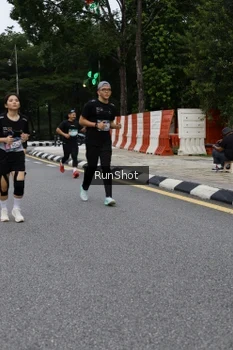 Runner Photo 4300852