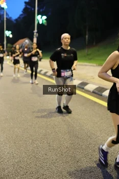 Runner Photo 4300858