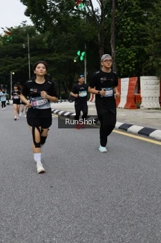 Runner Photo 4300860