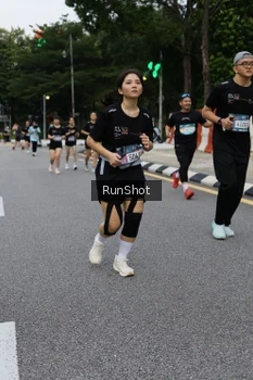 Runner Photo 4300863
