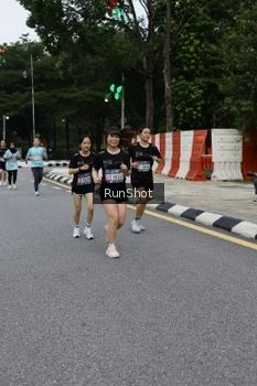 Runner Photo 4300865