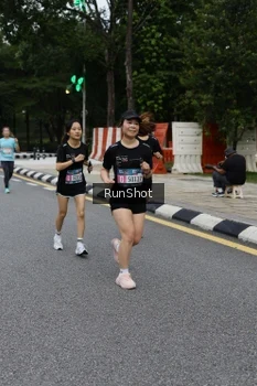 Runner Photo 4300871