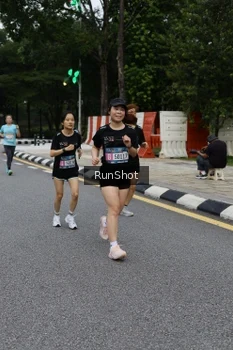 Runner Photo 4300872