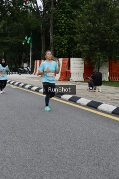 Runner Photo 4300882