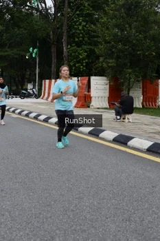 Runner Photo 4300885