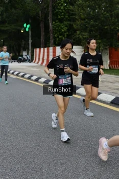 Runner Photo 4300887