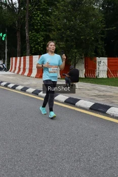 Runner Photo 4300899