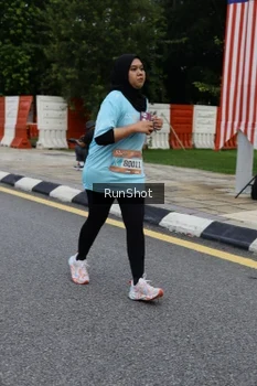 Runner Photo 4300905