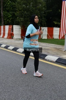 Runner Photo 4300906
