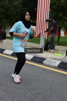 Runner Photo 4300908