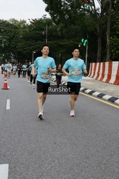 Runner Photo 4300929