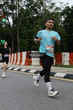 Runner Photo 4300932
