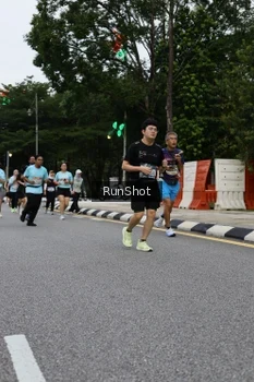 Runner Photo 4300949