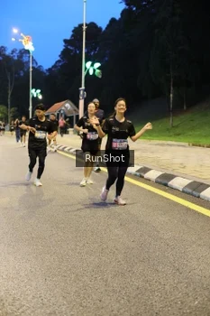 Runner Photo 4300950