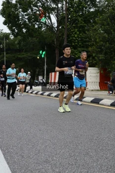 Runner Photo 4300954