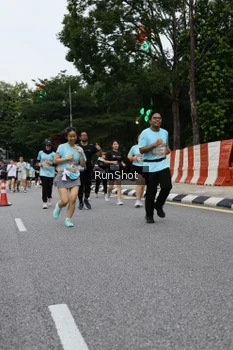 Runner Photo 4300958