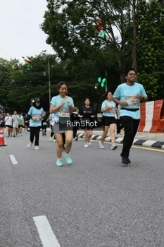 Runner Photo 4300964