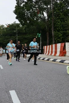 Runner Photo 4300968